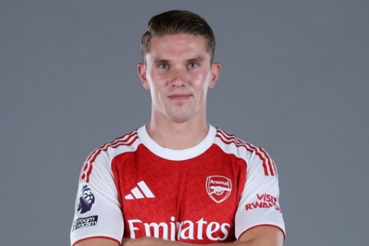 泰晤士报：约克雷斯早在转会官宣十天前，就已在伦敦成立推广公司