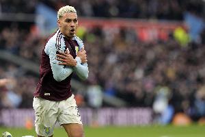 记者：热刺有意罗杰斯，预计很快向维拉提出报价