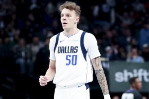 28岁去年才打上NBA！美记：湖人与中锋凯勒-凯利签下训练营合同