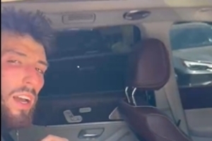 切特偷看&请她看NBA的美女原来是粉丝超千万的现象级美妆时尚博主