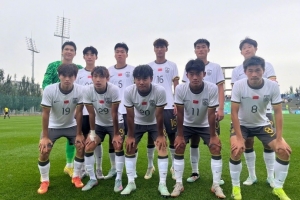 补时最后一分钟李源捷头球中柱，中国U18队1-2憾负韩国