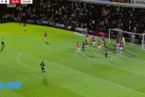 格林斯比后卫谈淘汰曼联：太神奇了，点球大战很久外面冷冻得发抖