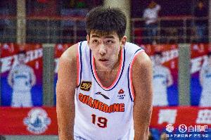 媒体人：半夜原本谈的是三方交易 浙江想租借徐昕 但广州坚持要人