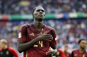 TA：维拉中场阿马杜-奥纳纳腿筋受伤，将缺席比利时世预赛