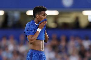 18岁128天，埃斯特旺是自阿克之后，蓝军英超主场首发最年轻球员