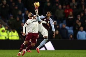 记者：帕奎塔随队出征森林，但维拉仍在和西汉姆联谈判以达成协议