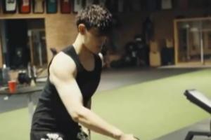 在菲尼克斯进行恢复训练！曾凡博最新动态 期待他在篮网的表现！