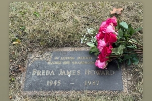 詹姆斯转发纪念外婆诞辰日：生日快乐 您的外孙想念您！