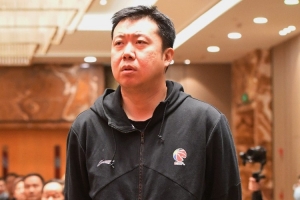 郭振明：中国男篮备战的1年零两个月 王治郅牺牲节假日 随叫随到