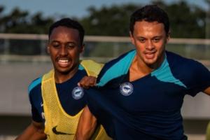 一人身价抵全队！官方：新加坡征召华裔后卫黄添喜，身价300万欧