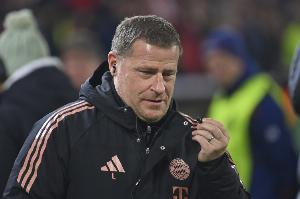 图片报：埃贝尔拒绝对赫内斯的批评发表评论，周一已重返工作岗位