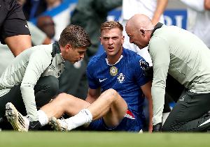 记者：德拉普没有接受手术的计划，他希望在圣诞节前复出