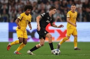 拜仁弃将对轰世界波！阿德耶米：我开玩笑让伊尔迪兹别再进球了