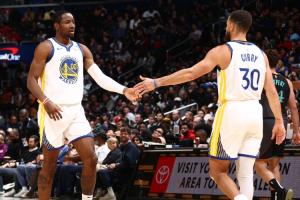 库明加经纪人：给我们球员选项 JK就会全力帮库里夺冠！