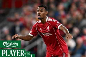 送出助攻+7次对抗成功！赫拉芬贝赫当选本场利物浦队内最佳球员