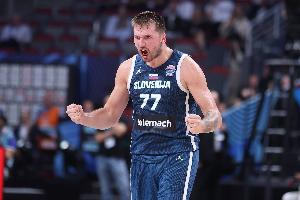 东契奇：珍妮佩总专程来支持我打欧锦赛 我&湖人的联系更加紧密了