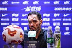 苏亚雷斯：多两个人作战应该把比赛拿下来，但没有得到效果