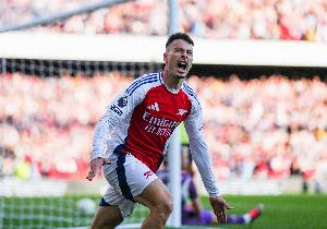 替补奇兵！两场共出战28分钟，马丁内利战毕巴1球1助、绝平曼城