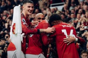 苏东：曼联不要去和强队比较，应该归于中游球队，这样想其实不差