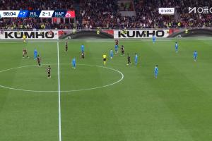 怎能不动容！第99分钟比赛终于结束，40岁魔笛直接跪地庆祝