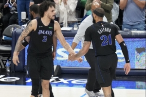 贝弗利：独行侠接近成为争冠球队 首发两中锋时他们防守是最好的