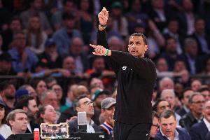 媒体人：马祖拉的提速决心挺足 防守也比上个赛季激进了一些