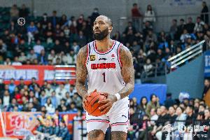 媒体人谈吉伦沃特：这只是兴奋剂处罚 要调查是否在境内使用大麻