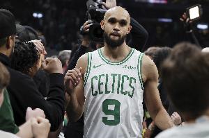 德里克-怀特谈新阵容：新面孔们都渴望机会 马祖拉始终在鞭策他们